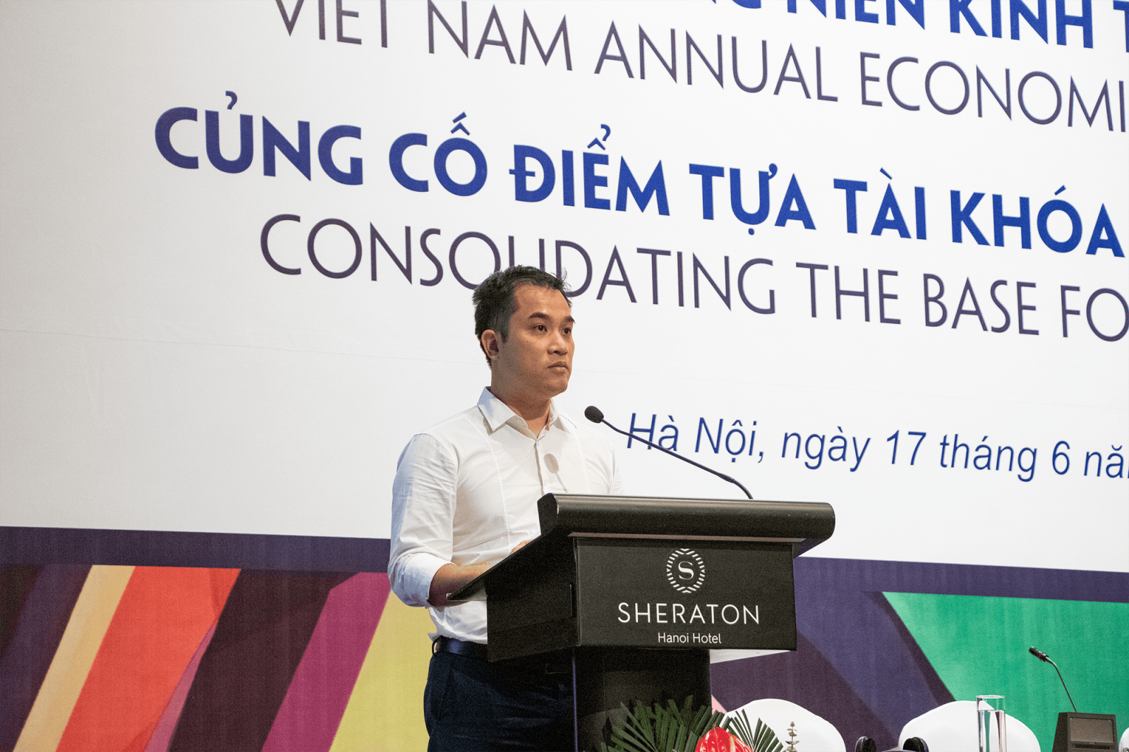 PGS.TS. Phạm Bảo Sơn - Phó Giám đốc Đại học Quốc gia Hà Nội phát biểu chào mừng tại Hội thảo